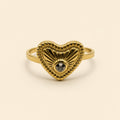 Bague Bertille dorée — vue de face, cœur et strass noir