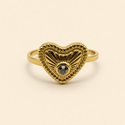 Bague Bertille dorée — vue de face, cœur et strass noir