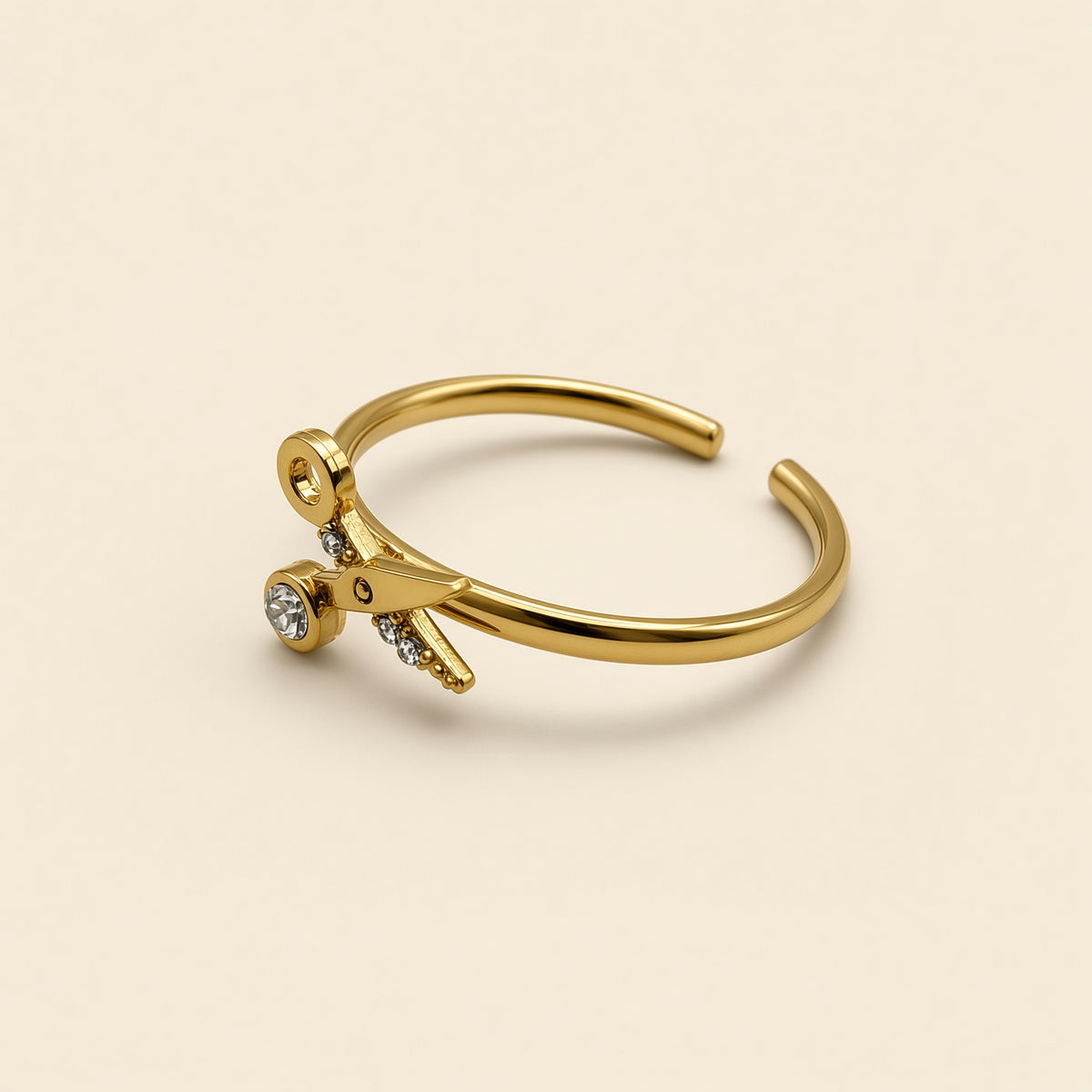 Bague ajustable Noélie dorée — vue de profil