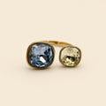 Bague ajustable Marilou dorée — vue de face, pierres bleue et champagne